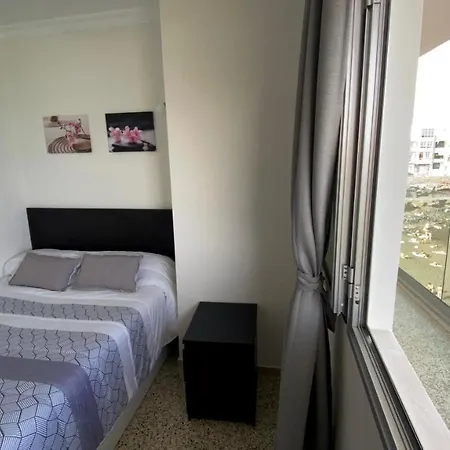 Hermoso Edificio Frente Al Mar Con Gran Terraza Y Hermosas Vistas * Las Palmas de Gran Canaria