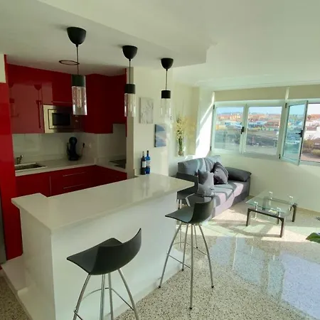 Apartment Hermoso Edificio Frente Al Mar Con Gran Terraza Y Hermosas Vistas *
